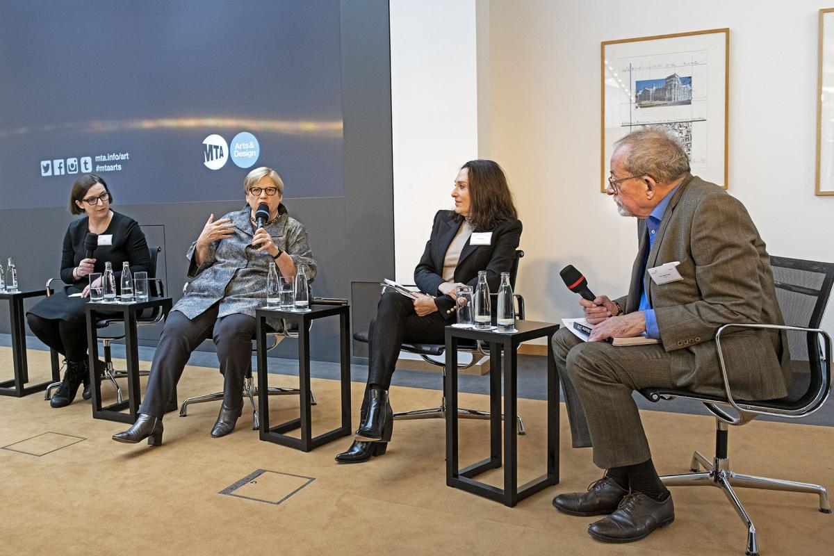 Jane Morris, Editor-at-large of The Art Newspaper, London/New York. Sandra Bloodworth, Director Metropolitan Transportation Authority Arts & Design, New York. Cristina Iglesias, Artist, Madrid. Kasper König, Curator, Berlin